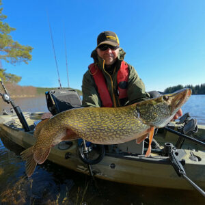 angler hecht pike wasser water