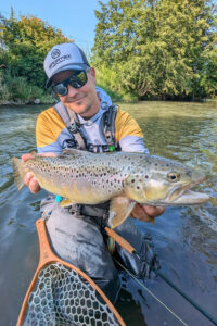 angler forelle trout wasser water